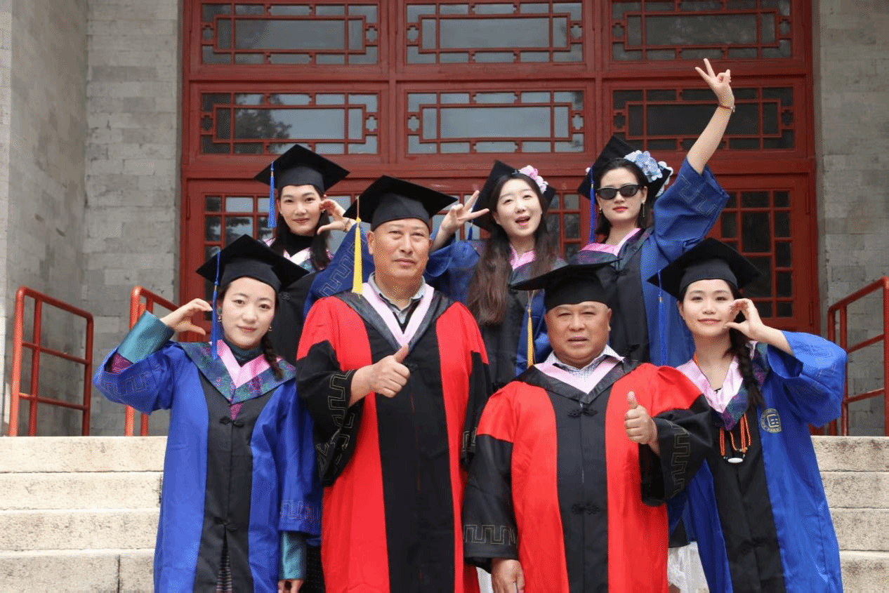 榜样 | 中国少数民族语言文学学院钟进文：“研究生要有研究范儿！”