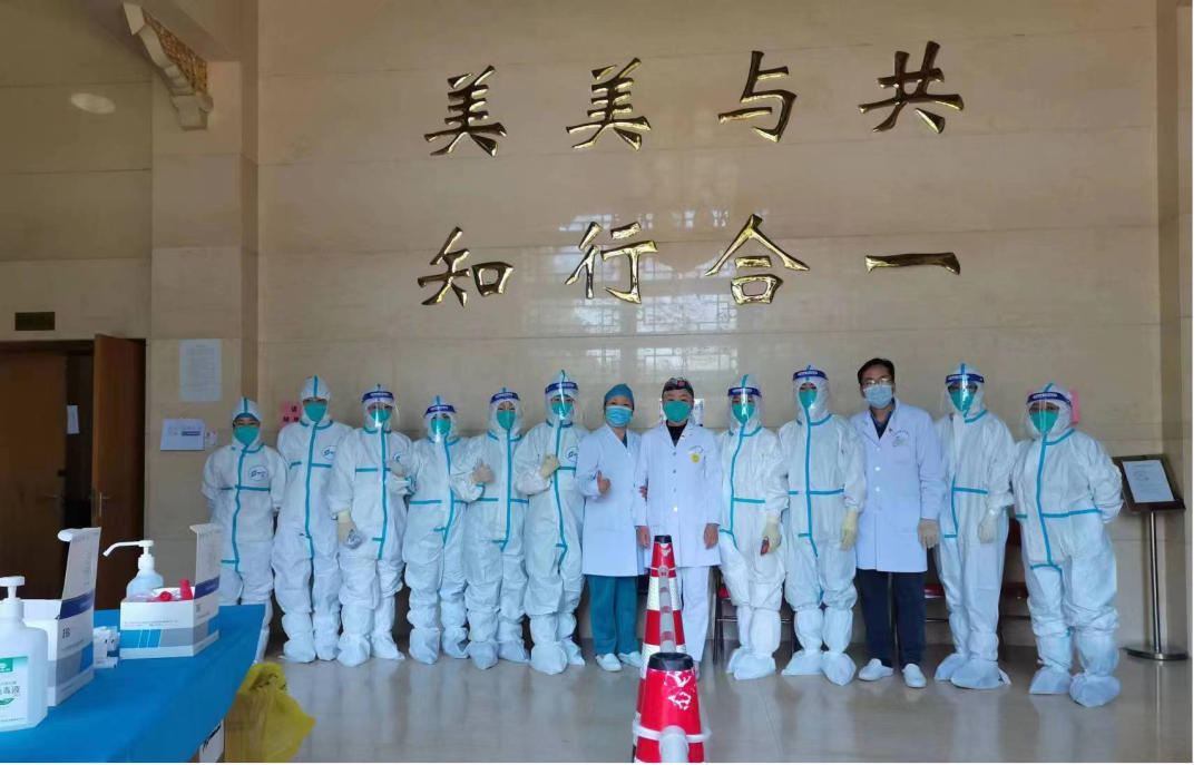 共克时艰 | “校园大白”，好样的！